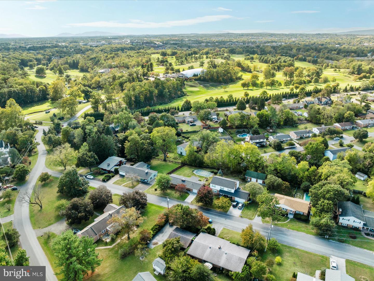 138 COUNTRY CLUB CIR, WINCHESTER, Virginia 22602, 3 Bedrooms Bedrooms, ,2 BathroomsBathrooms,Residential,For sale,138 COUNTRY CLUB CIR,VAFV2037376 MLS # VAFV2037376