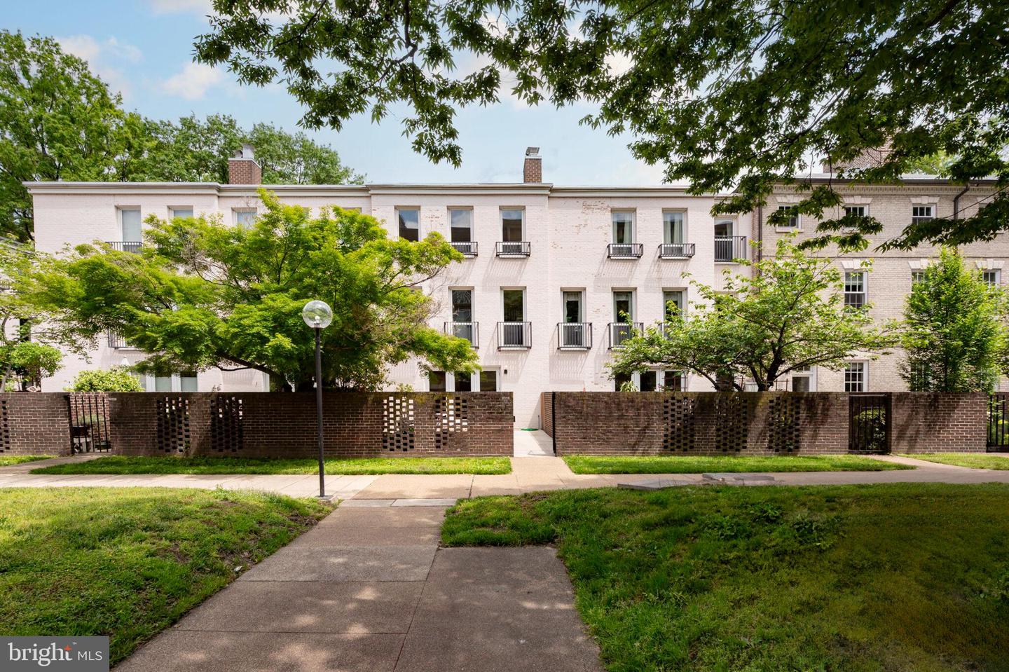 1309 4TH ST SW #TH9, WASHINGTON, District Of Columbia 20024, 4 Bedrooms Bedrooms, ,3 BathroomsBathrooms,Residential,For sale,1309 4TH ST SW #TH9,DCDC2206066 MLS # DCDC2206066