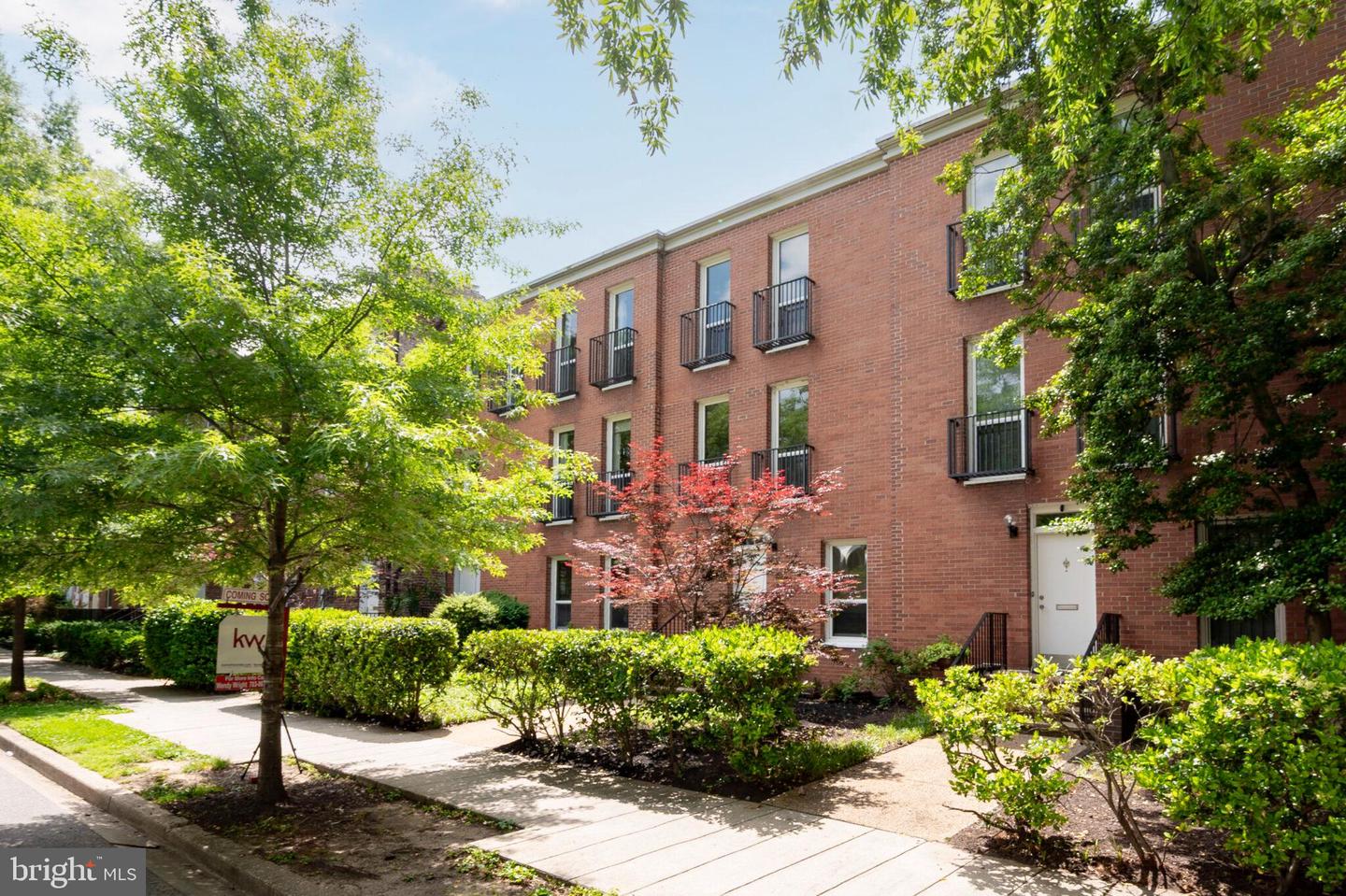 1309 4TH ST SW #TH9, WASHINGTON, District Of Columbia 20024, 4 Bedrooms Bedrooms, ,3 BathroomsBathrooms,Residential,For sale,1309 4TH ST SW #TH9,DCDC2206066 MLS # DCDC2206066