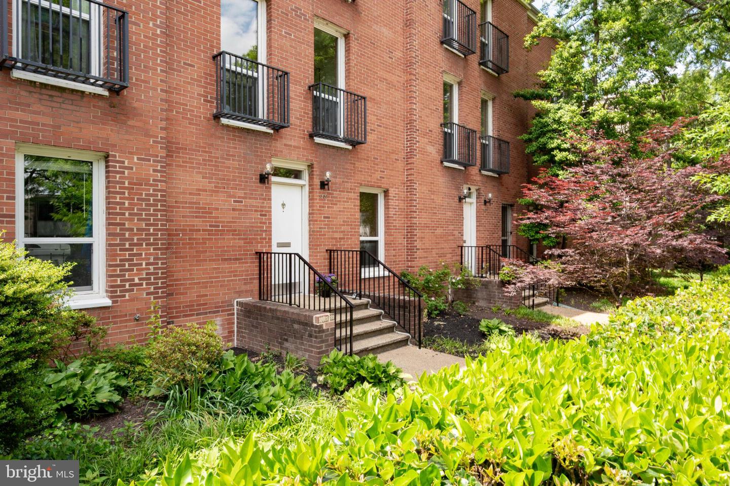 1309 4TH ST SW #TH9, WASHINGTON, District Of Columbia 20024, 4 Bedrooms Bedrooms, ,3 BathroomsBathrooms,Residential,For sale,1309 4TH ST SW #TH9,DCDC2206066 MLS # DCDC2206066