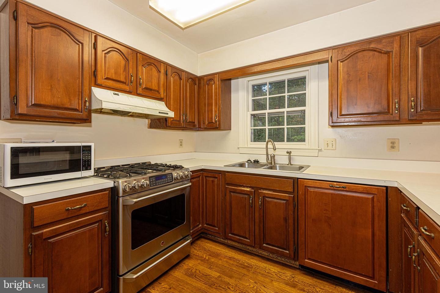 7104 PARK POINT CT, FAIRFAX STATION, Virginia 22039, 4 Bedrooms Bedrooms, ,2 BathroomsBathrooms,Residential,For sale,7104 PARK POINT CT,VAFX2269554 MLS # VAFX2269554