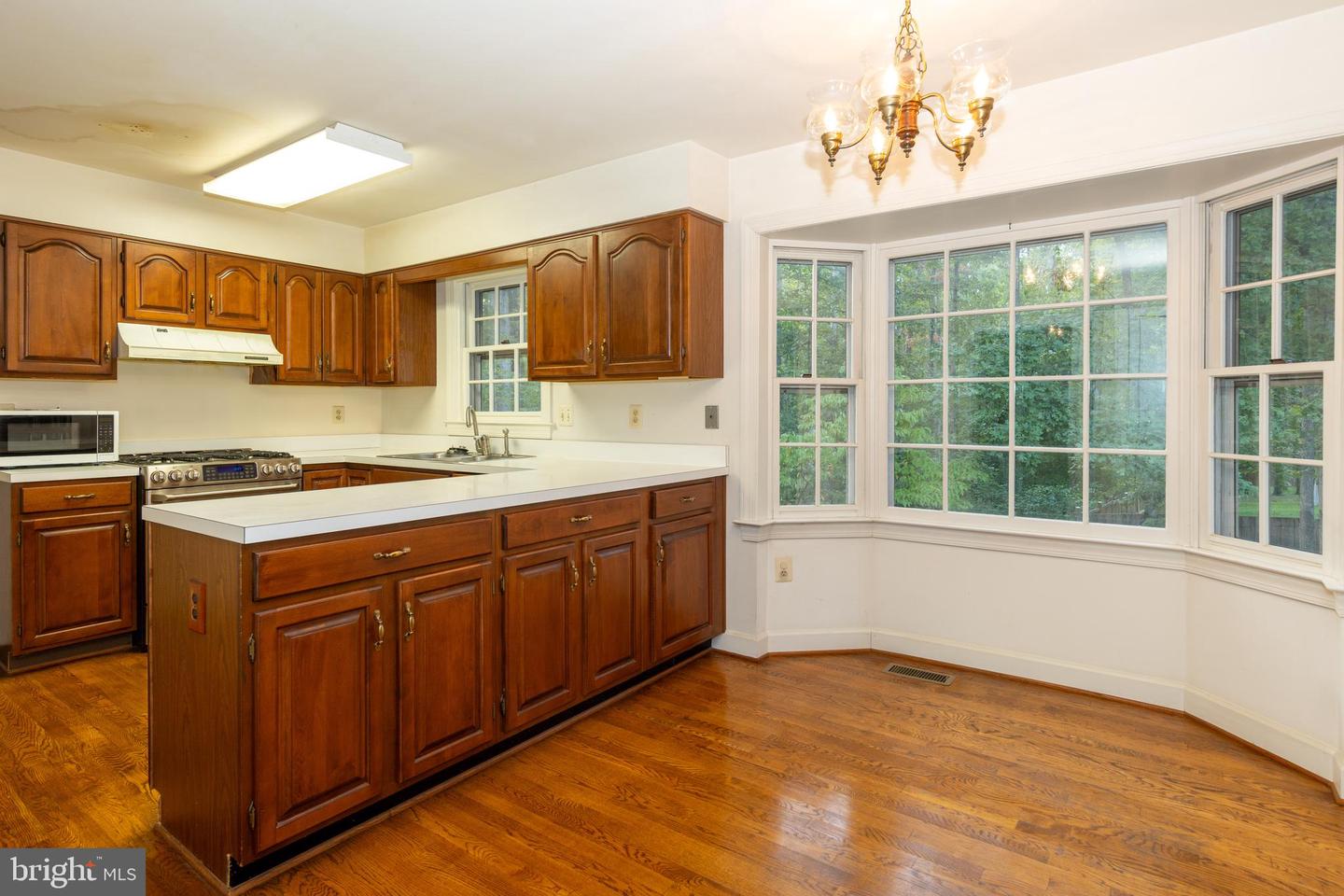 7104 PARK POINT CT, FAIRFAX STATION, Virginia 22039, 4 Bedrooms Bedrooms, ,2 BathroomsBathrooms,Residential,For sale,7104 PARK POINT CT,VAFX2269554 MLS # VAFX2269554