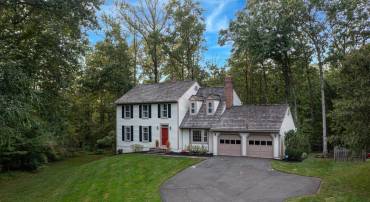 7104 PARK POINT CT, FAIRFAX STATION, Virginia 22039, 4 Bedrooms Bedrooms, ,2 BathroomsBathrooms,Residential,For sale,7104 PARK POINT CT,VAFX2269554 MLS # VAFX2269554