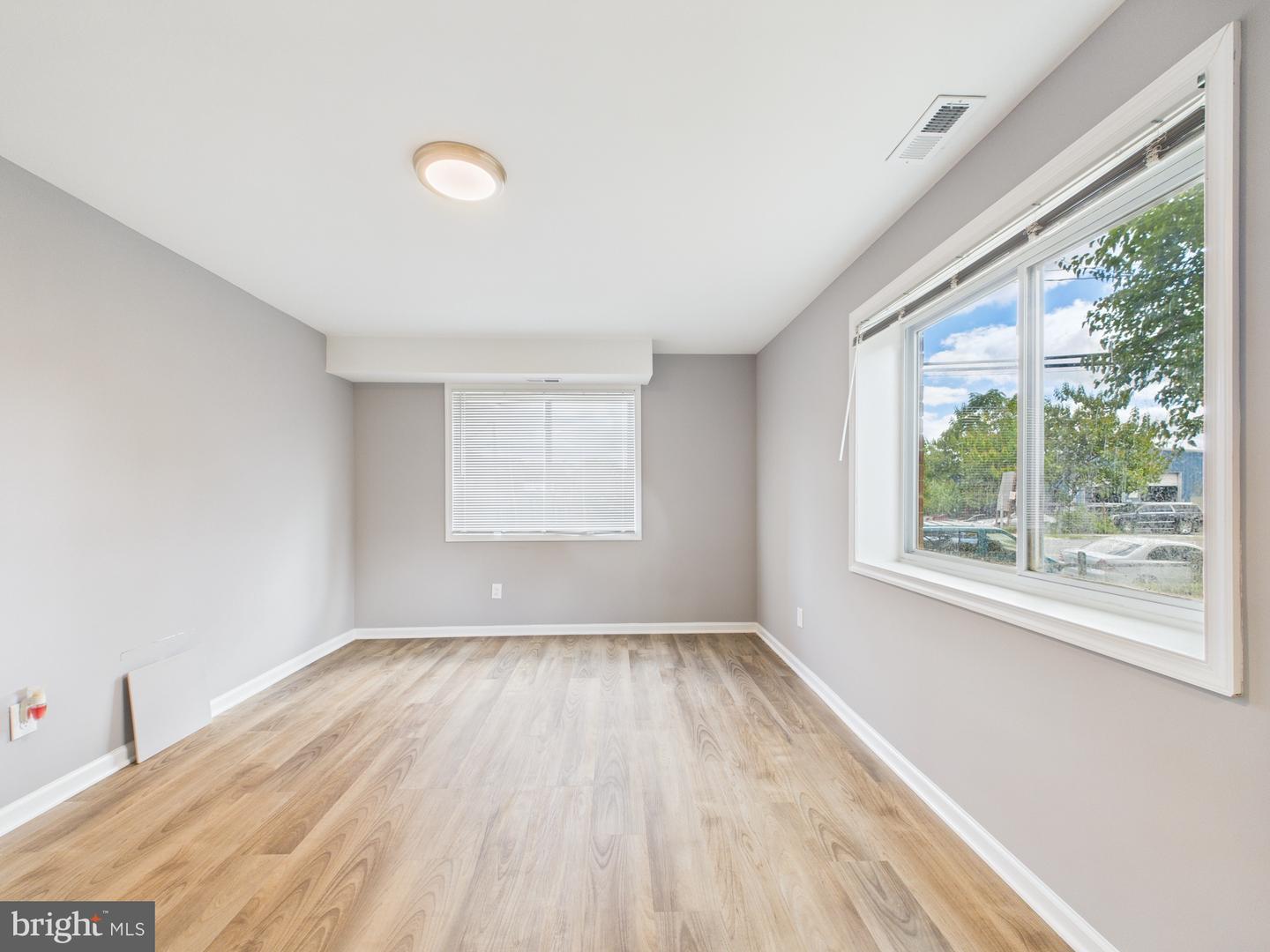 3404 25TH ST S #34, ARLINGTON, Virginia 22206, 1 Bedroom Bedrooms, 2 Rooms Rooms,1 BathroomBathrooms,Residential,For sale,3404 25TH ST S #34,VAAR2064482 MLS # VAAR2064482