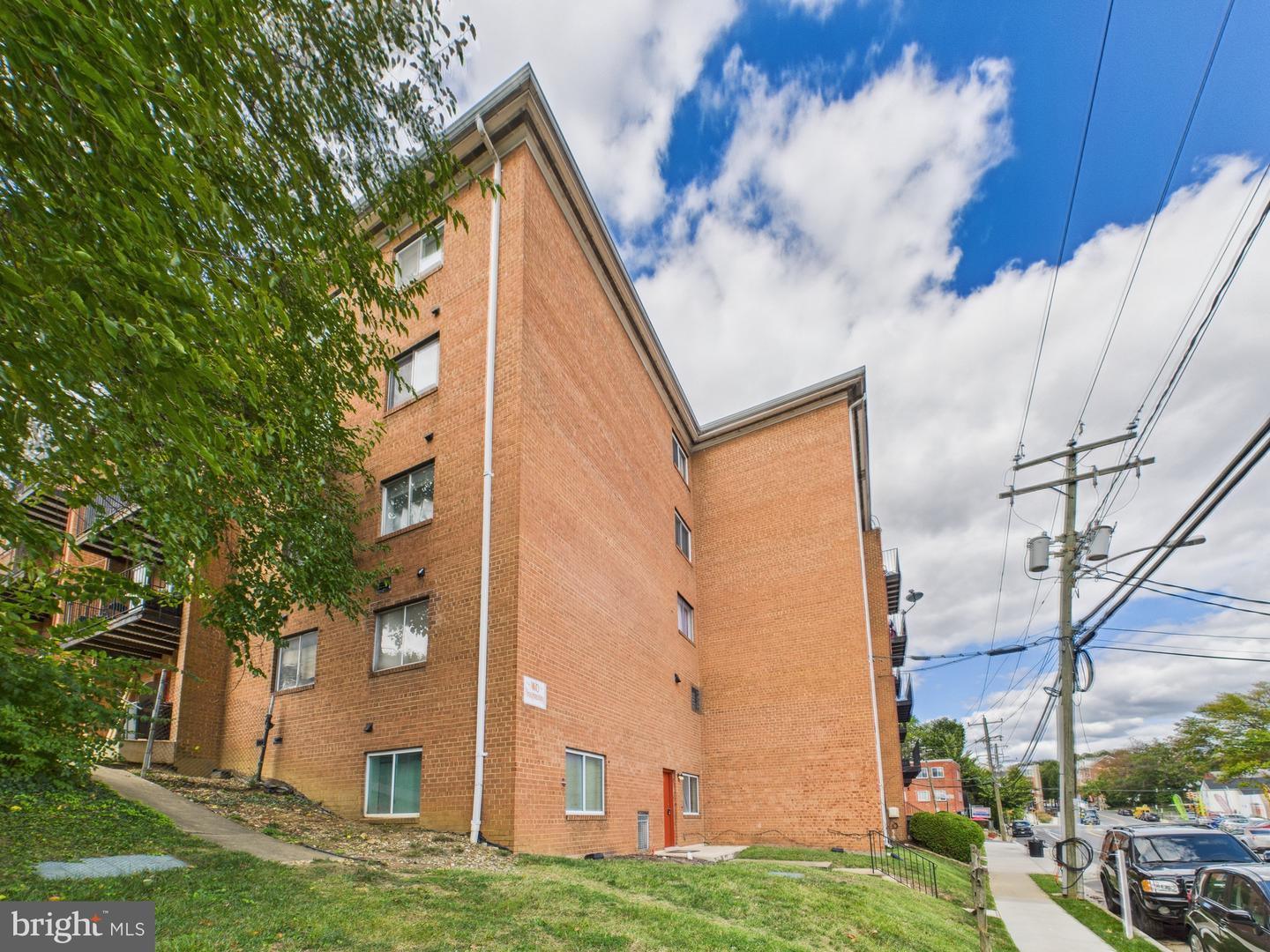 3404 25TH ST S #34, ARLINGTON, Virginia 22206, 1 Bedroom Bedrooms, 2 Rooms Rooms,1 BathroomBathrooms,Residential,For sale,3404 25TH ST S #34,VAAR2064482 MLS # VAAR2064482
