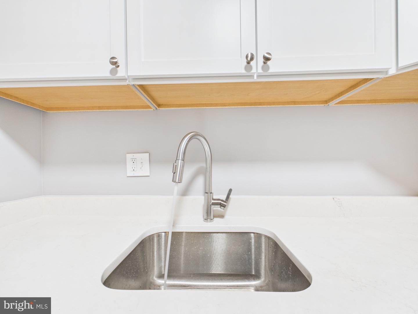 3404 25TH ST S #34, ARLINGTON, Virginia 22206, 1 Bedroom Bedrooms, 2 Rooms Rooms,1 BathroomBathrooms,Residential,For sale,3404 25TH ST S #34,VAAR2064482 MLS # VAAR2064482