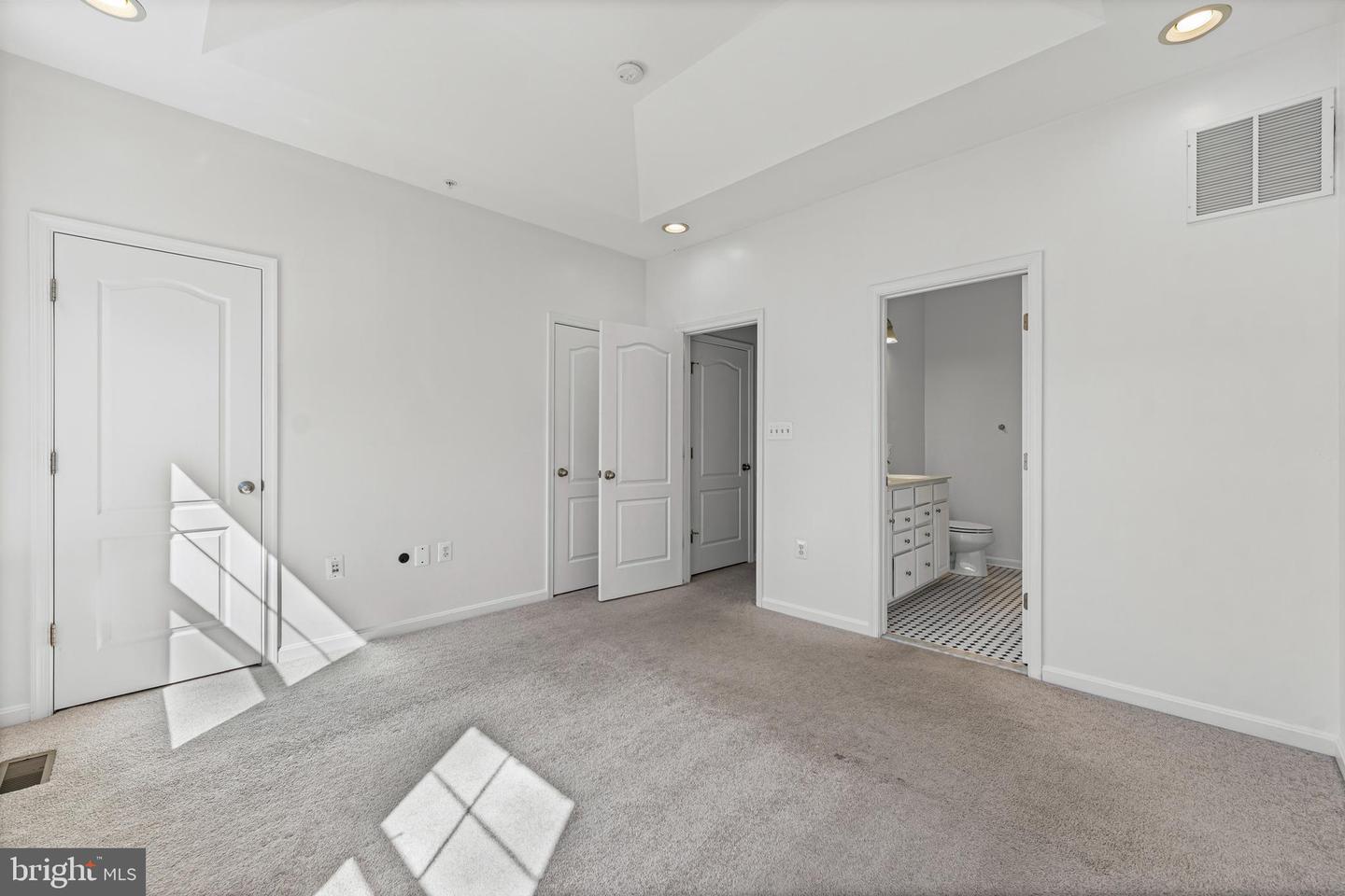 3611 GRANT PL NE, WASHINGTON, District Of Columbia 20019, 3 Bedrooms Bedrooms, ,2 BathroomsBathrooms,Residential,For sale,3611 GRANT PL NE,DCDC2226428 MLS # DCDC2226428