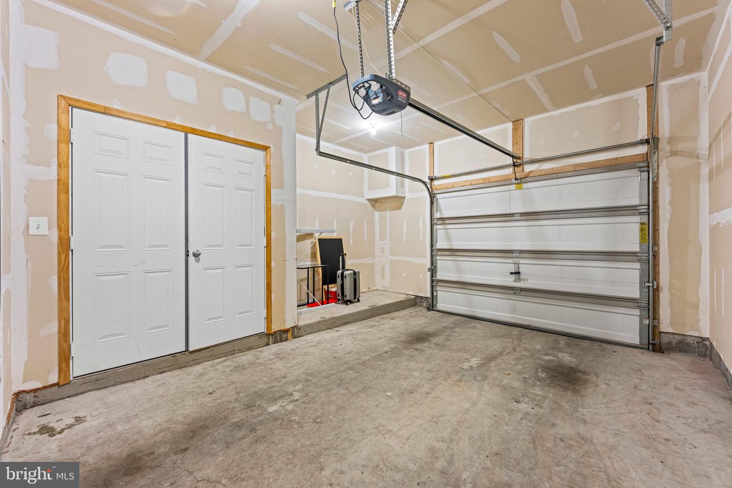 3611 GRANT PL NE, WASHINGTON, District Of Columbia 20019, 3 Bedrooms Bedrooms, ,2 BathroomsBathrooms,Residential,For sale,3611 GRANT PL NE,DCDC2226428 MLS # DCDC2226428