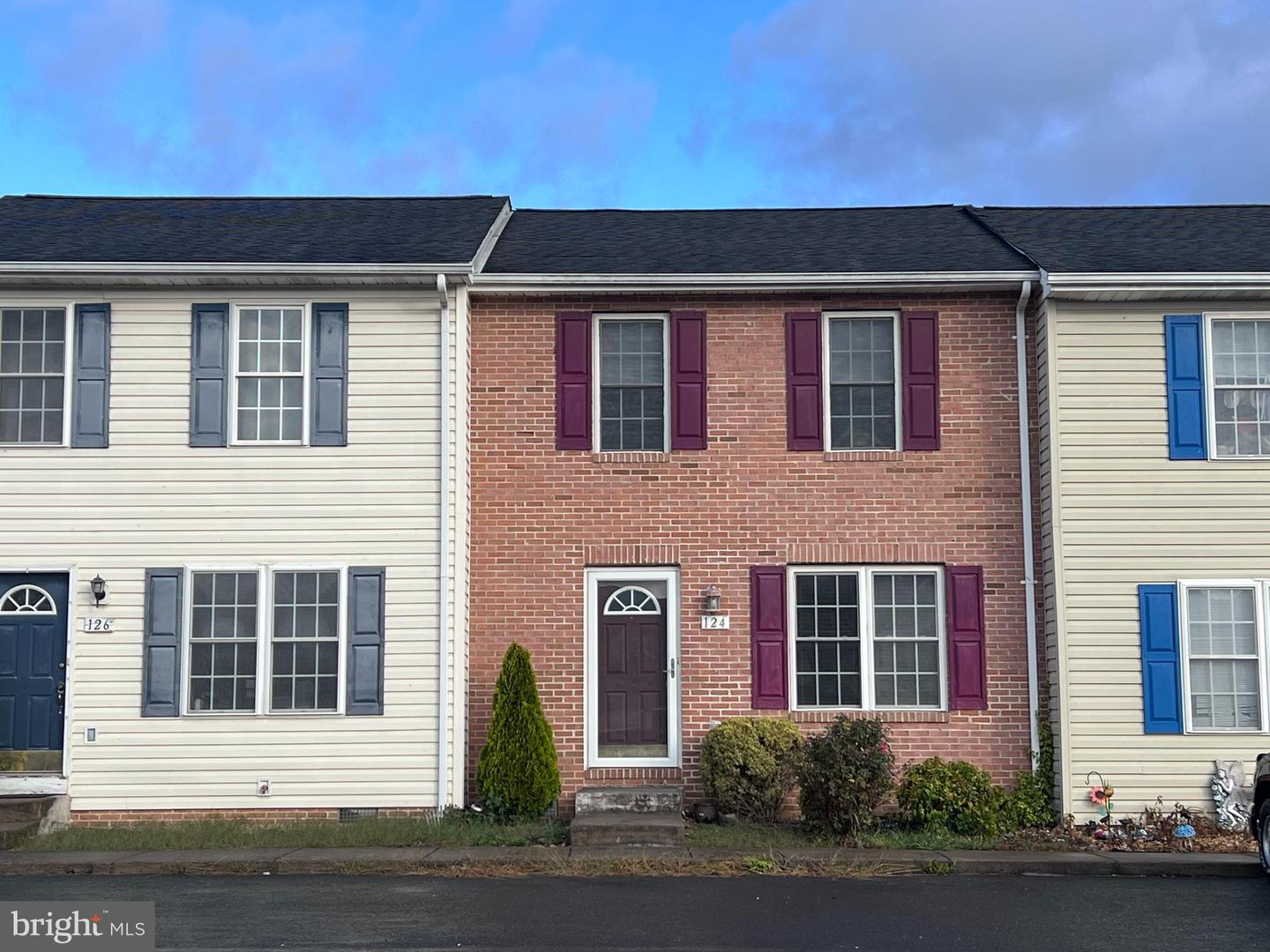 124 KADIES LN, EDINBURG, Virginia 22824, 2 Bedrooms Bedrooms, ,2 BathroomsBathrooms,Residential,For sale,124 KADIES LN,VASH2012748 MLS # VASH2012748