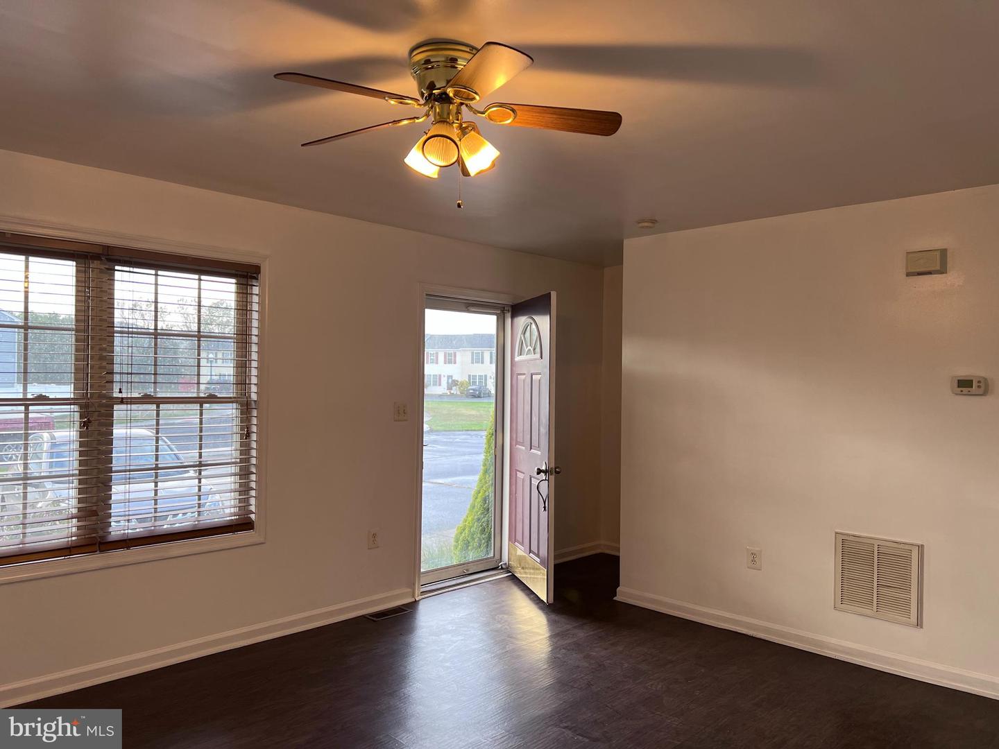 124 KADIES LN, EDINBURG, Virginia 22824, 2 Bedrooms Bedrooms, ,2 BathroomsBathrooms,Residential,For sale,124 KADIES LN,VASH2012748 MLS # VASH2012748