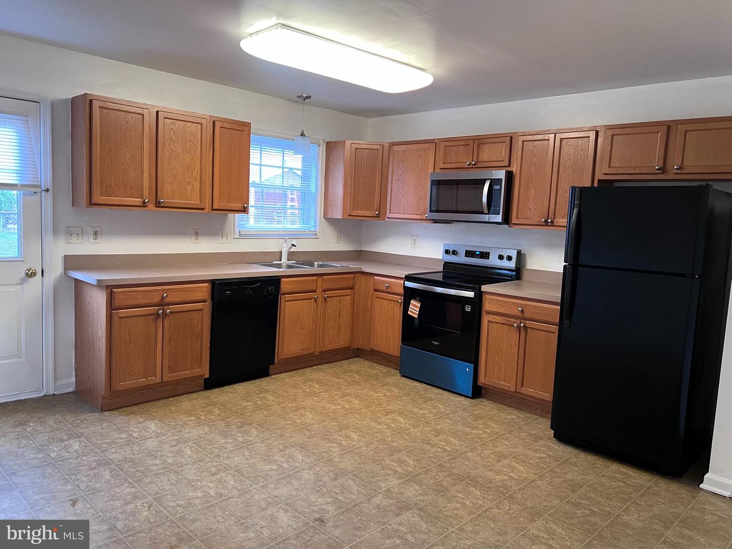 124 KADIES LN, EDINBURG, Virginia 22824, 2 Bedrooms Bedrooms, ,2 BathroomsBathrooms,Residential,For sale,124 KADIES LN,VASH2012748 MLS # VASH2012748