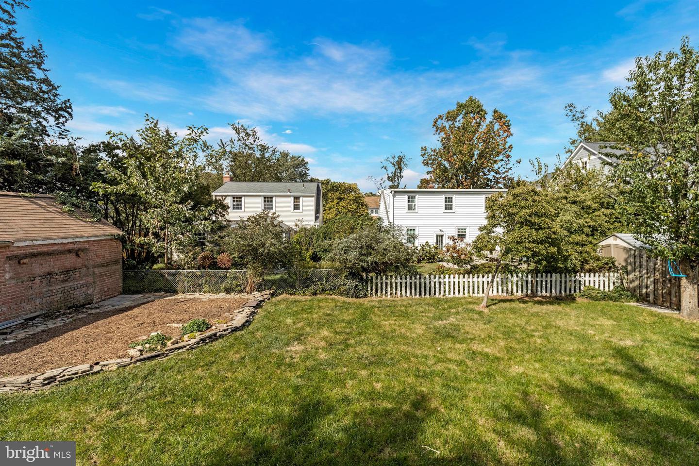 5701 18TH RD N, ARLINGTON, Virginia 22205, 3 Bedrooms Bedrooms, ,2 BathroomsBathrooms,Residential,For sale,5701 18TH RD N,VAAR2064856 MLS # VAAR2064856