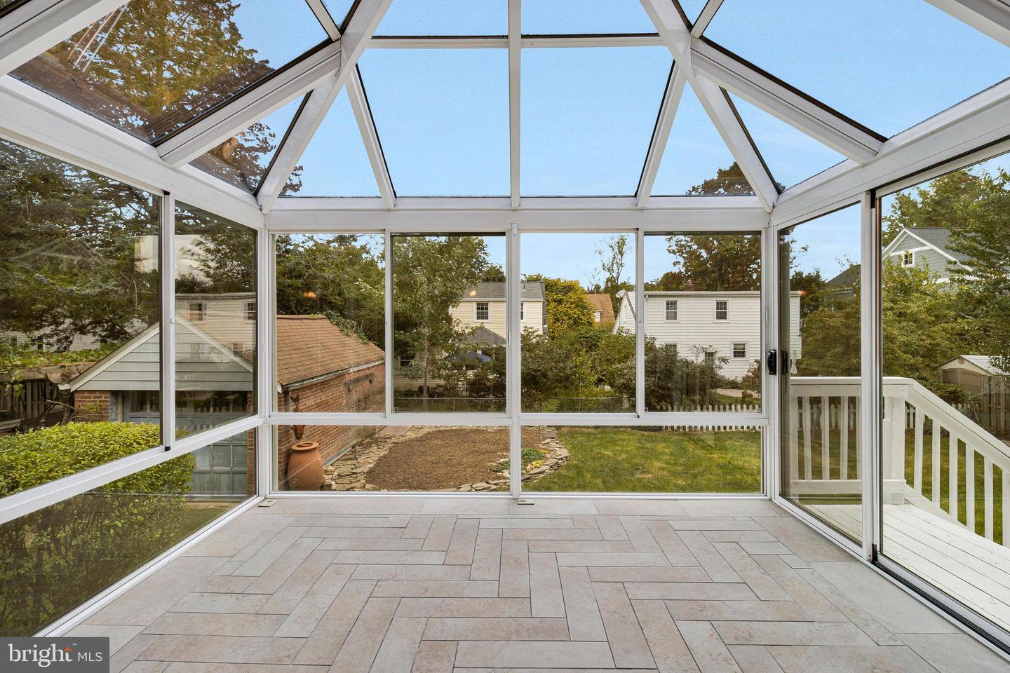 5701 18TH RD N, ARLINGTON, Virginia 22205, 3 Bedrooms Bedrooms, ,2 BathroomsBathrooms,Residential,For sale,5701 18TH RD N,VAAR2064856 MLS # VAAR2064856