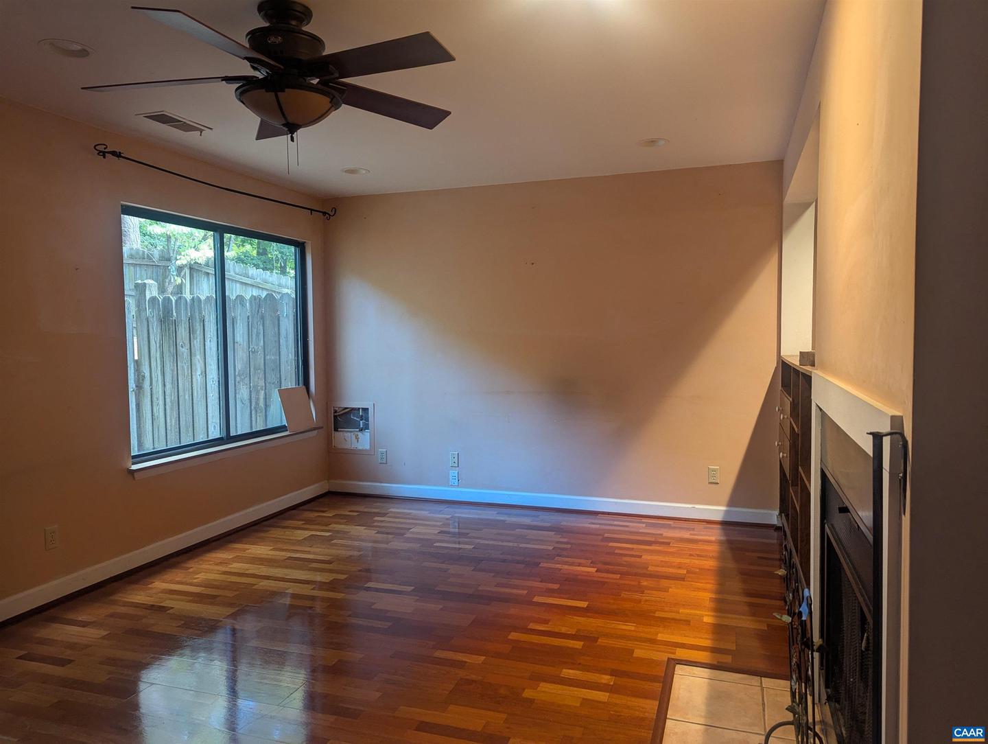 1545 BIRNAM DR, CHARLOTTESVILLE, Virginia 22901, 2 Bedrooms Bedrooms, ,2 BathroomsBathrooms,Residential,For sale,1545 BIRNAM DR,670004 MLS # 670004