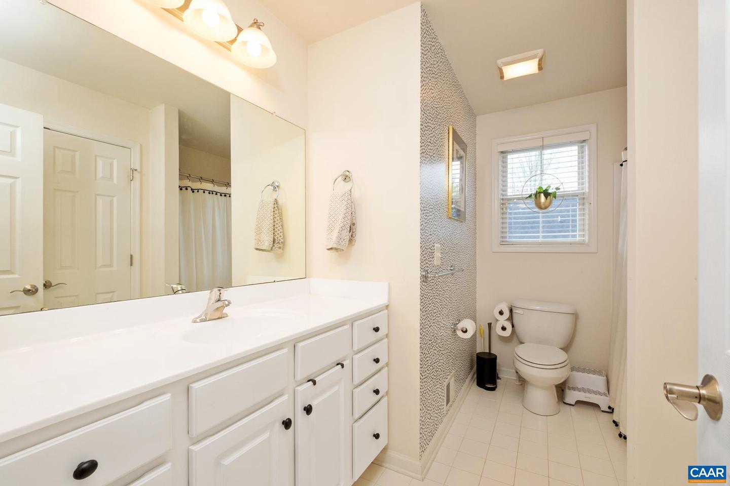 737 COUNTRY GREEN RD, CHARLOTTESVILLE, Virginia 22903, 3 Bedrooms Bedrooms, ,2 BathroomsBathrooms,Residential,For sale,737 COUNTRY GREEN RD,670017 MLS # 670017
