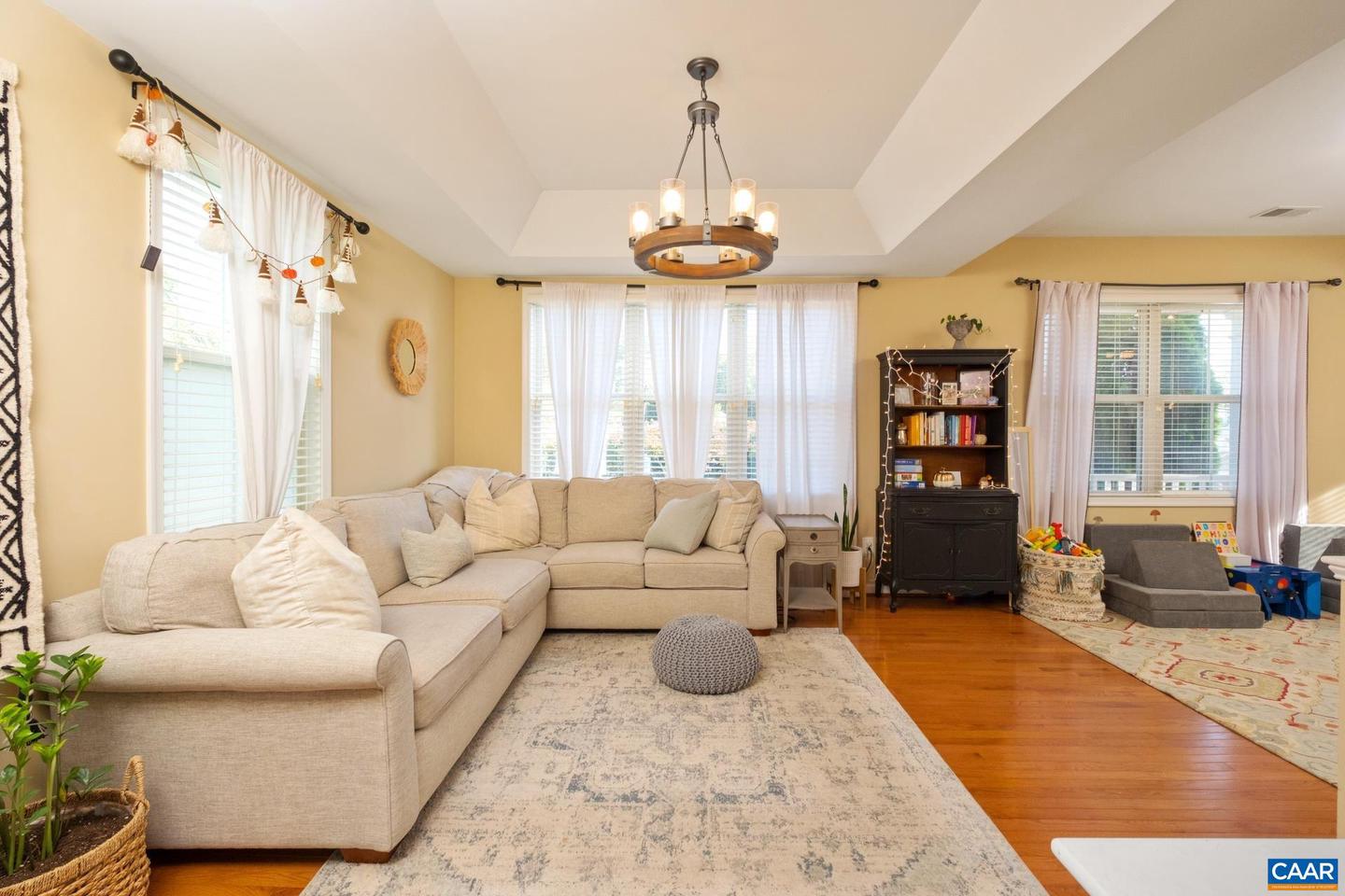737 COUNTRY GREEN RD, CHARLOTTESVILLE, Virginia 22903, 3 Bedrooms Bedrooms, ,2 BathroomsBathrooms,Residential,For sale,737 COUNTRY GREEN RD,670017 MLS # 670017