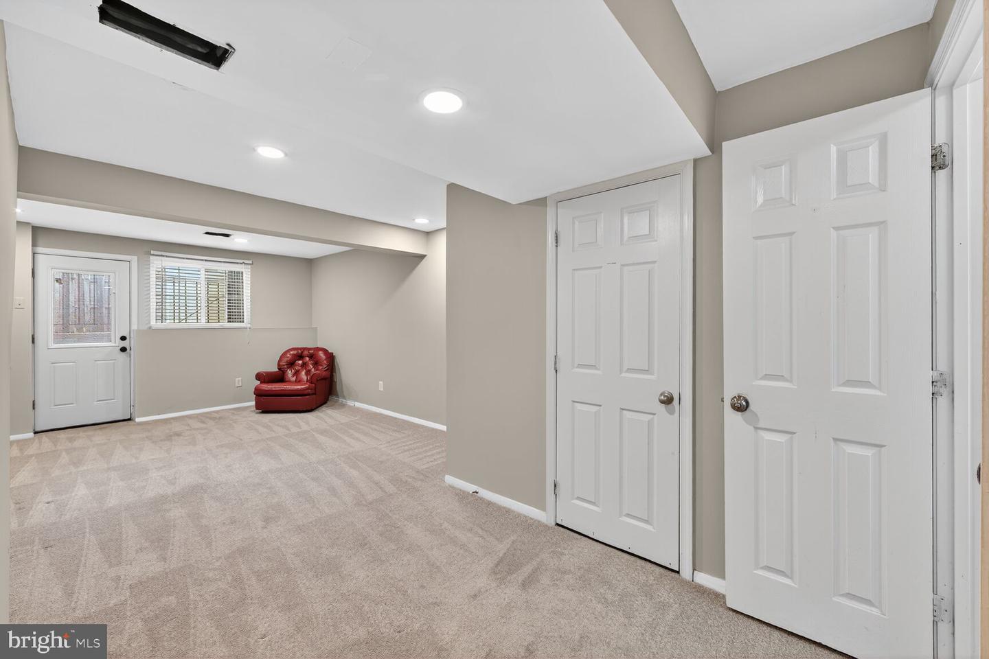 5338 HARBOR COURT DR, ALEXANDRIA, Virginia 22315, 2 Bedrooms Bedrooms, ,2 BathroomsBathrooms,Residential,For sale,5338 HARBOR COURT DR,VAFX2274352 MLS # VAFX2274352