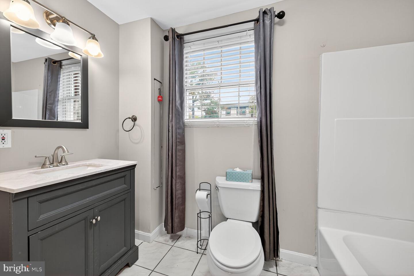 5338 HARBOR COURT DR, ALEXANDRIA, Virginia 22315, 2 Bedrooms Bedrooms, ,2 BathroomsBathrooms,Residential,For sale,5338 HARBOR COURT DR,VAFX2274352 MLS # VAFX2274352