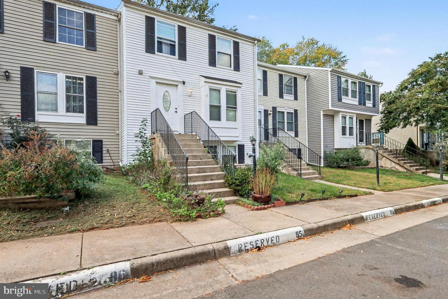 8494 KIRBY ST, MANASSAS, Virginia 20110, 3 Bedrooms Bedrooms, 6 Rooms Rooms,2 BathroomsBathrooms,Residential,For sale,8494 KIRBY ST,VAMN2009502 MLS # VAMN2009502