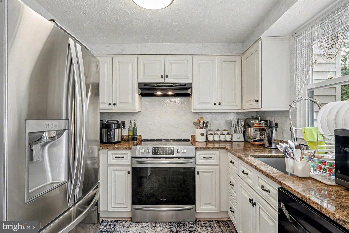 8494 KIRBY ST, MANASSAS, Virginia 20110, 3 Bedrooms Bedrooms, 6 Rooms Rooms,2 BathroomsBathrooms,Residential,For sale,8494 KIRBY ST,VAMN2009502 MLS # VAMN2009502