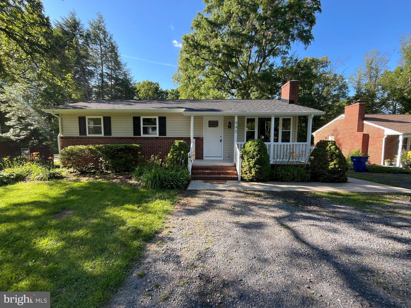 945 FICKLEN RD, FREDERICKSBURG, Virginia 22405, 3 Bedrooms Bedrooms, ,2 BathroomsBathrooms,Residential,For sale,945 FICKLEN RD,VAST2039164 MLS # VAST2039164