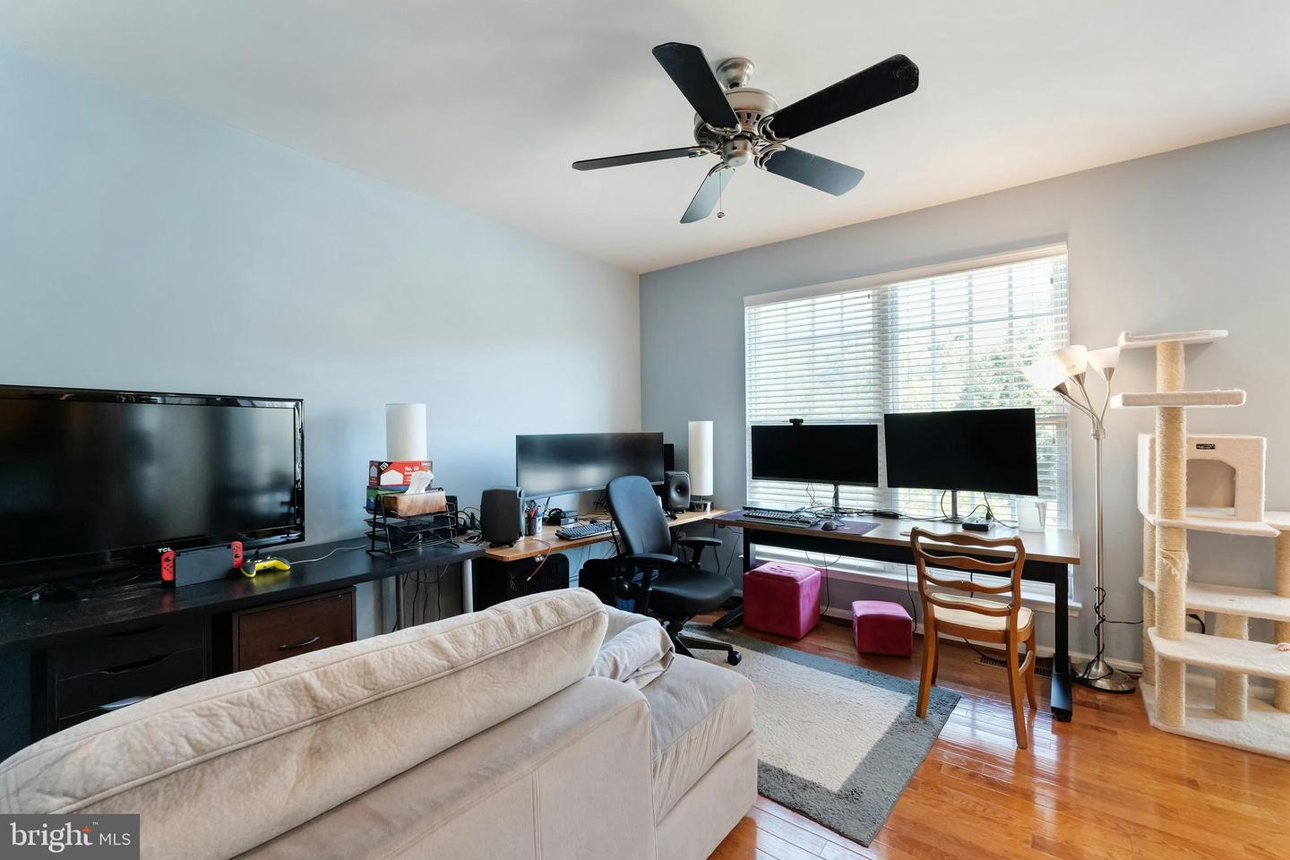 24661 CLOCK TOWER SQ, ALDIE, Virginia 20105, 3 Bedrooms Bedrooms, ,2 BathroomsBathrooms,Residential,For sale,24661 CLOCK TOWER SQ,VALO2106158 MLS # VALO2106158