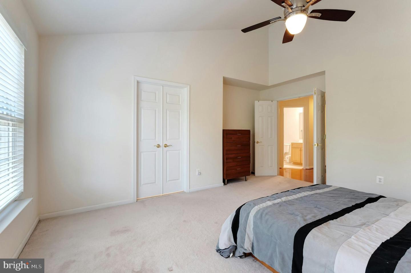 24661 CLOCK TOWER SQ, ALDIE, Virginia 20105, 3 Bedrooms Bedrooms, ,2 BathroomsBathrooms,Residential,For sale,24661 CLOCK TOWER SQ,VALO2106158 MLS # VALO2106158