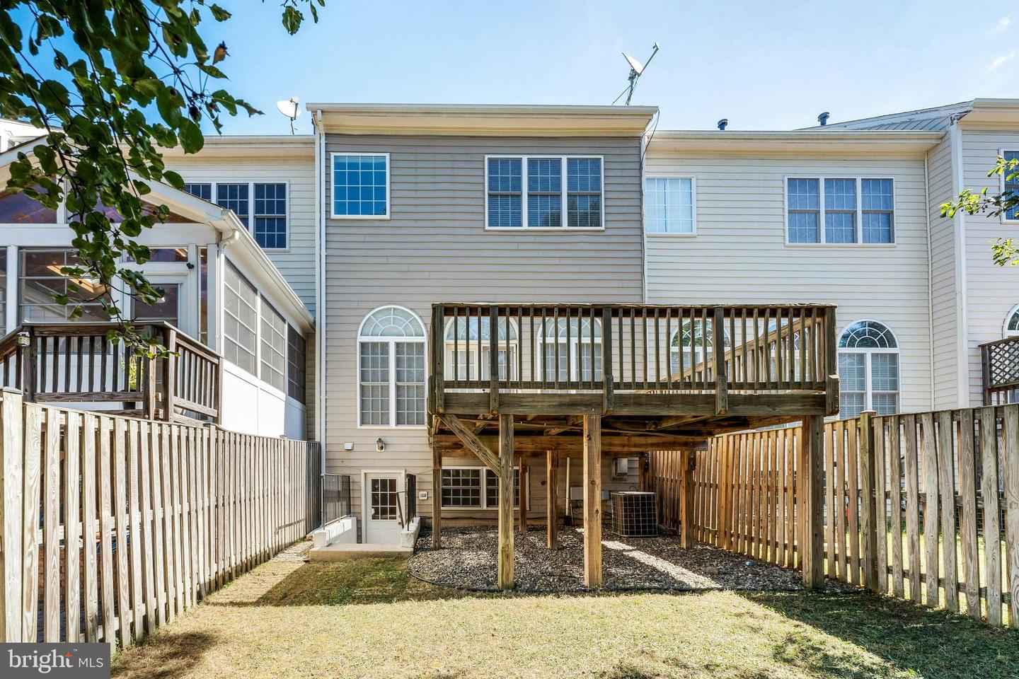 24661 CLOCK TOWER SQ, ALDIE, Virginia 20105, 3 Bedrooms Bedrooms, ,2 BathroomsBathrooms,Residential,For sale,24661 CLOCK TOWER SQ,VALO2106158 MLS # VALO2106158