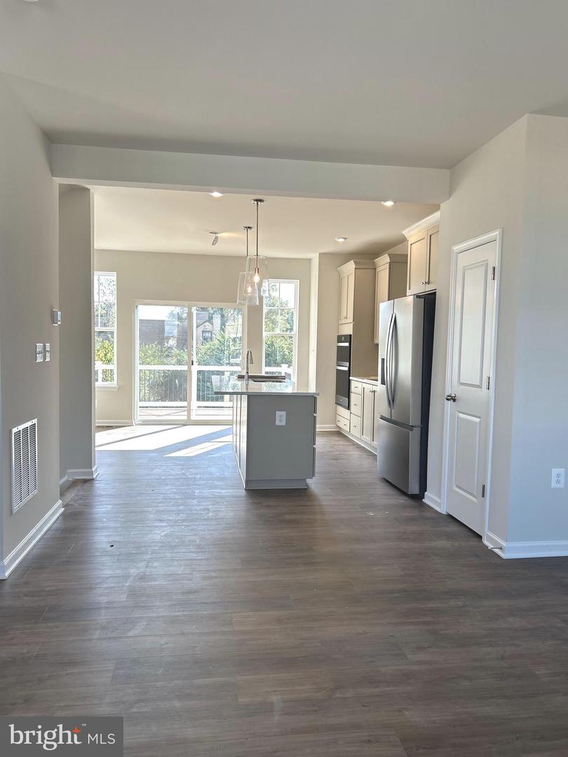 201 MONTEITH DR, WINCHESTER, Virginia 22601, 3 Bedrooms Bedrooms, ,3 BathroomsBathrooms,Residential,For sale,201 MONTEITH DR,VAWI2009248 MLS # VAWI2009248