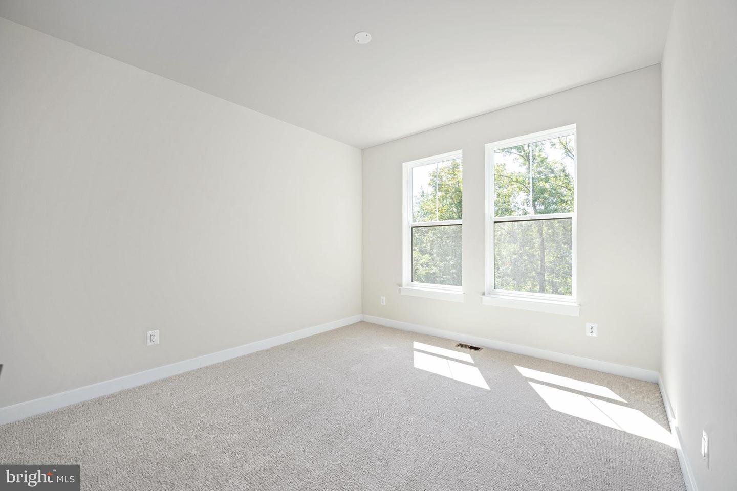 44577 STRABANE TER, ASHBURN, Virginia 20147, 3 Bedrooms Bedrooms, ,2 BathroomsBathrooms,Residential,For sale,44577 STRABANE TER,VALO2108886 MLS # VALO2108886