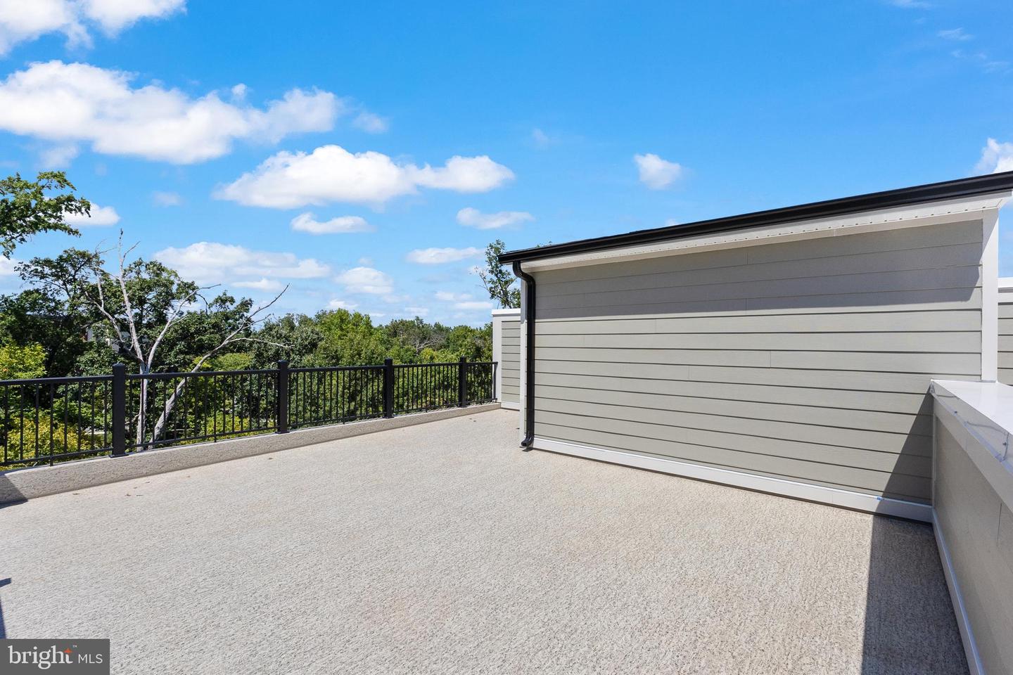 44577 STRABANE TER, ASHBURN, Virginia 20147, 3 Bedrooms Bedrooms, ,2 BathroomsBathrooms,Residential,For sale,44577 STRABANE TER,VALO2108886 MLS # VALO2108886