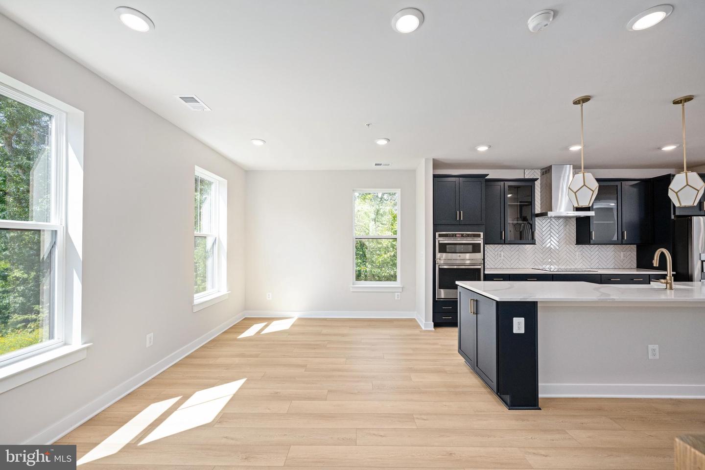 44577 STRABANE TER, ASHBURN, Virginia 20147, 3 Bedrooms Bedrooms, ,2 BathroomsBathrooms,Residential,For sale,44577 STRABANE TER,VALO2108886 MLS # VALO2108886