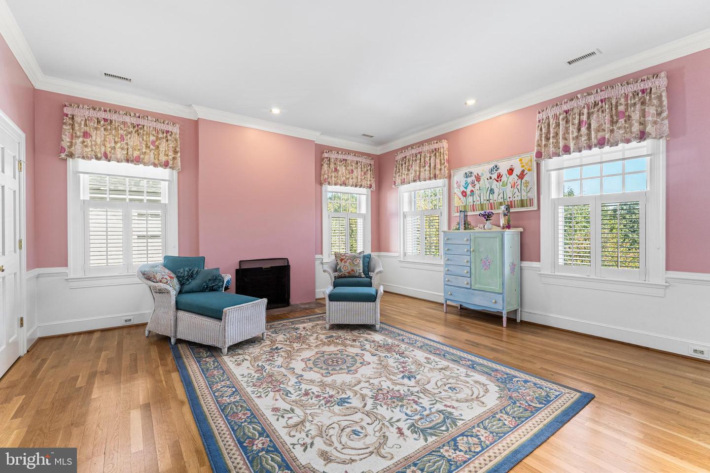 1304 WASHINGTON AVE, FREDERICKSBURG, Virginia 22401, 6 Bedrooms Bedrooms, 28 Rooms Rooms,5 BathroomsBathrooms,Residential,For sale,1304 WASHINGTON AVE,VAFB2009114 MLS # VAFB2009114
