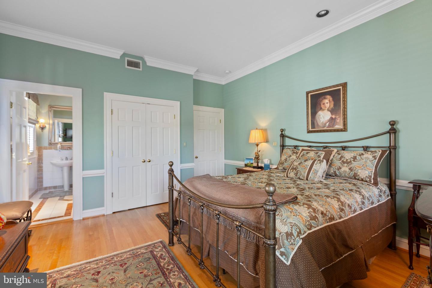 1304 WASHINGTON AVE, FREDERICKSBURG, Virginia 22401, 6 Bedrooms Bedrooms, 28 Rooms Rooms,5 BathroomsBathrooms,Residential,For sale,1304 WASHINGTON AVE,VAFB2009114 MLS # VAFB2009114