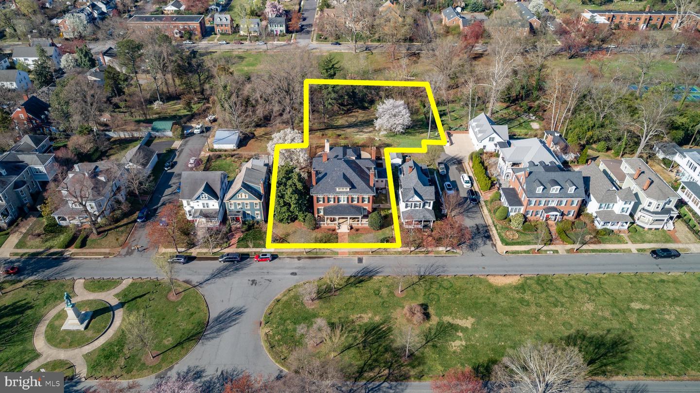 1304 WASHINGTON AVE, FREDERICKSBURG, Virginia 22401, 6 Bedrooms Bedrooms, 28 Rooms Rooms,5 BathroomsBathrooms,Residential,For sale,1304 WASHINGTON AVE,VAFB2009114 MLS # VAFB2009114