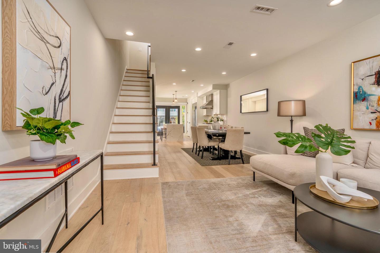 430 15TH ST SE, WASHINGTON, District Of Columbia 20003, 4 Bedrooms Bedrooms, ,4 BathroomsBathrooms,Residential,For sale,430 15TH ST SE,DCDC2227088 MLS # DCDC2227088