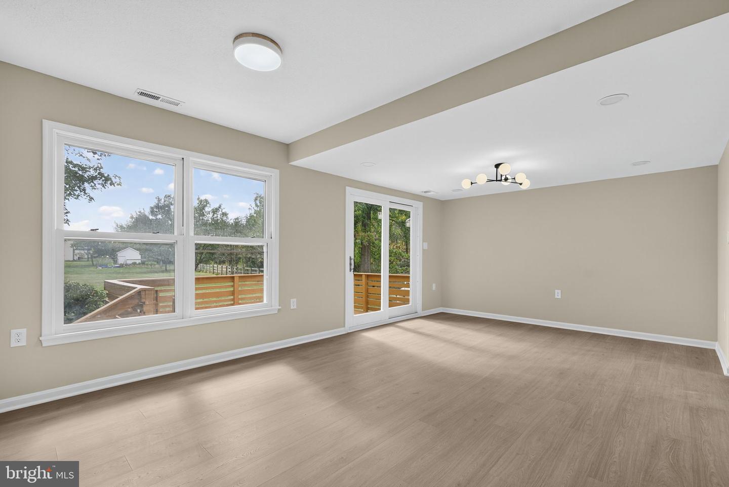 109 COLUMBIA CIR, STEPHENS CITY, Virginia 22655, 3 Bedrooms Bedrooms, ,2 BathroomsBathrooms,Residential,For sale,109 COLUMBIA CIR,VAFV2037380 MLS # VAFV2037380