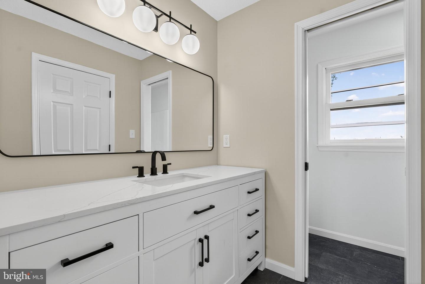 109 COLUMBIA CIR, STEPHENS CITY, Virginia 22655, 3 Bedrooms Bedrooms, ,2 BathroomsBathrooms,Residential,For sale,109 COLUMBIA CIR,VAFV2037380 MLS # VAFV2037380