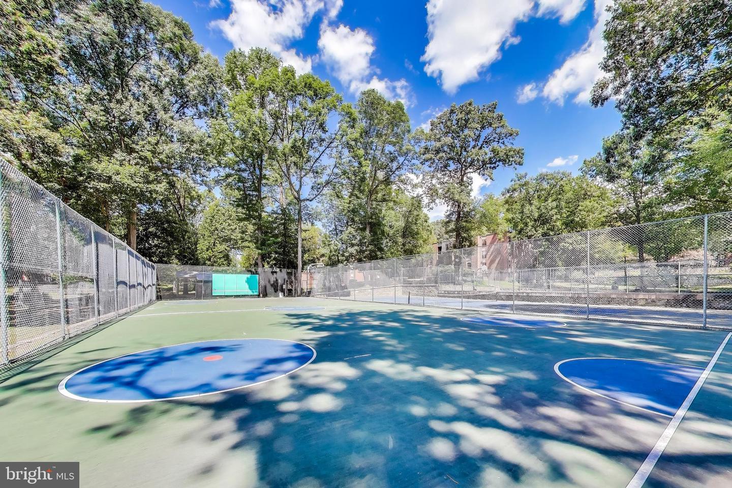 3328 WOODBURN VILLAGE DR #14, ANNANDALE, Virginia 22003, 1 Bedroom Bedrooms, ,1 BathroomBathrooms,Residential,For sale,3328 WOODBURN VILLAGE DR #14,VAFX2264474 MLS # VAFX2264474