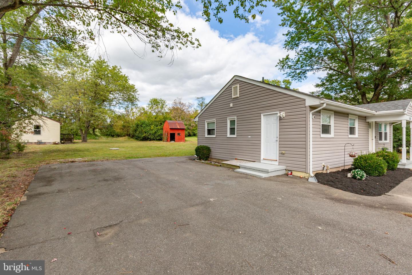 343 FOREST LANE RD, FREDERICKSBURG, Virginia 22405, 3 Bedrooms Bedrooms, ,1 BathroomBathrooms,Residential,For sale,343 FOREST LANE RD,VAST2043460 MLS # VAST2043460