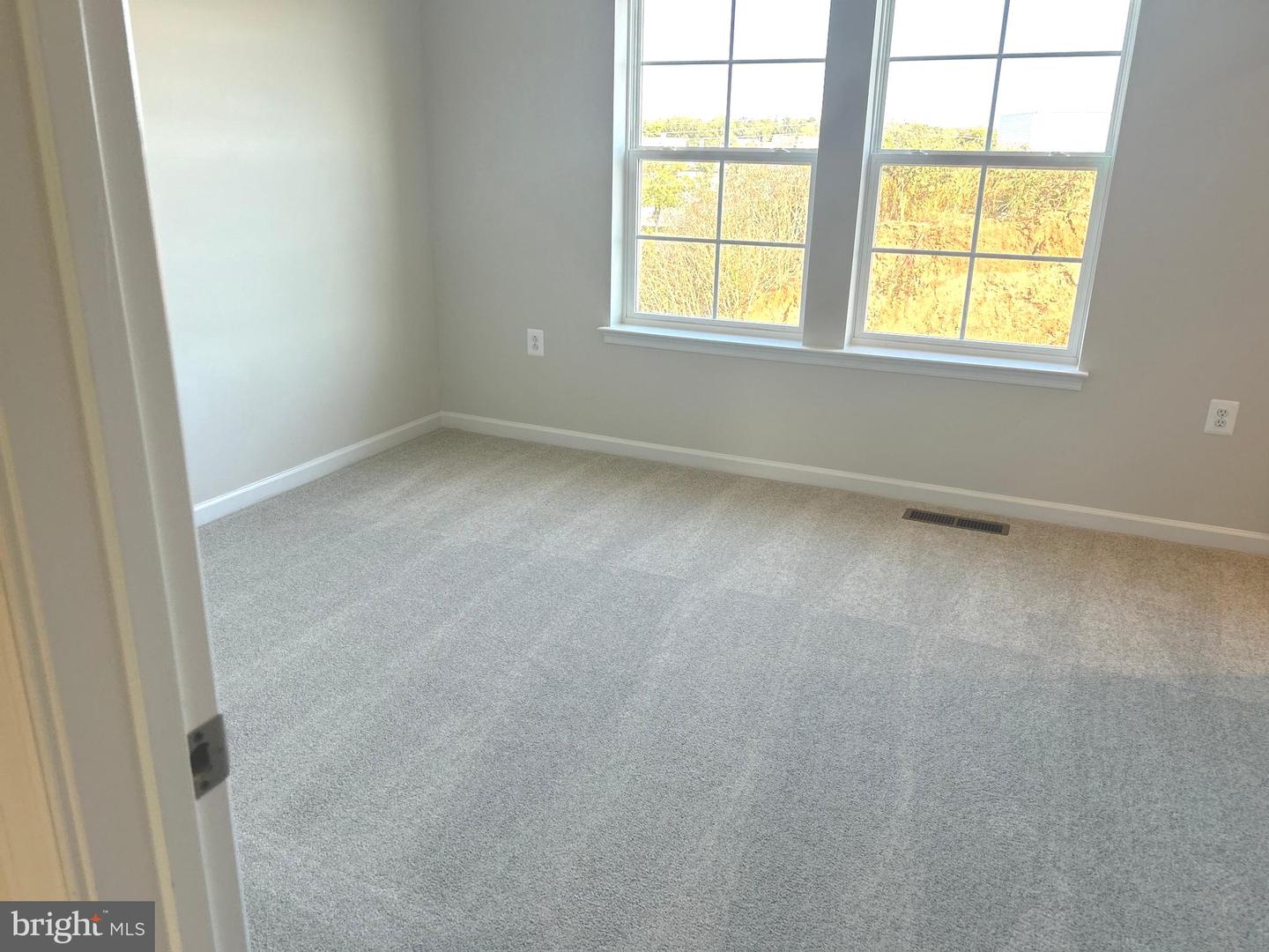 206 MONTEITH DR, WINCHESTER, Virginia 22601, 3 Bedrooms Bedrooms, ,3 BathroomsBathrooms,Residential,For sale,206 MONTEITH DR,VAWI2009244 MLS # VAWI2009244