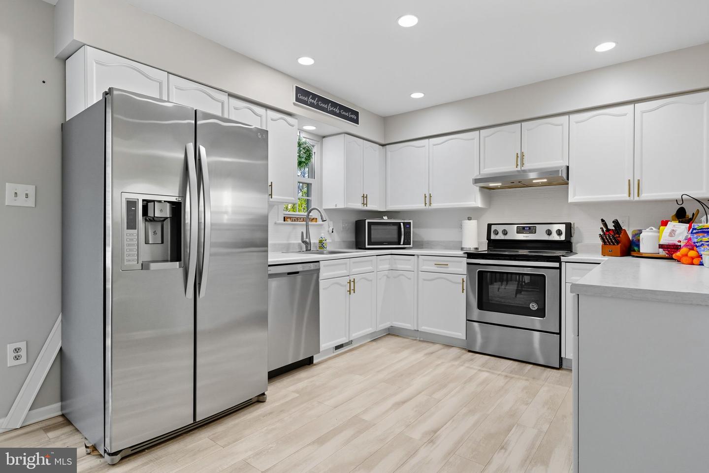 514 COVINGTON TER NE, LEESBURG, Virginia 20176, 3 Bedrooms Bedrooms, ,3 BathroomsBathrooms,Residential,For sale,514 COVINGTON TER NE,VALO2108870 MLS # VALO2108870