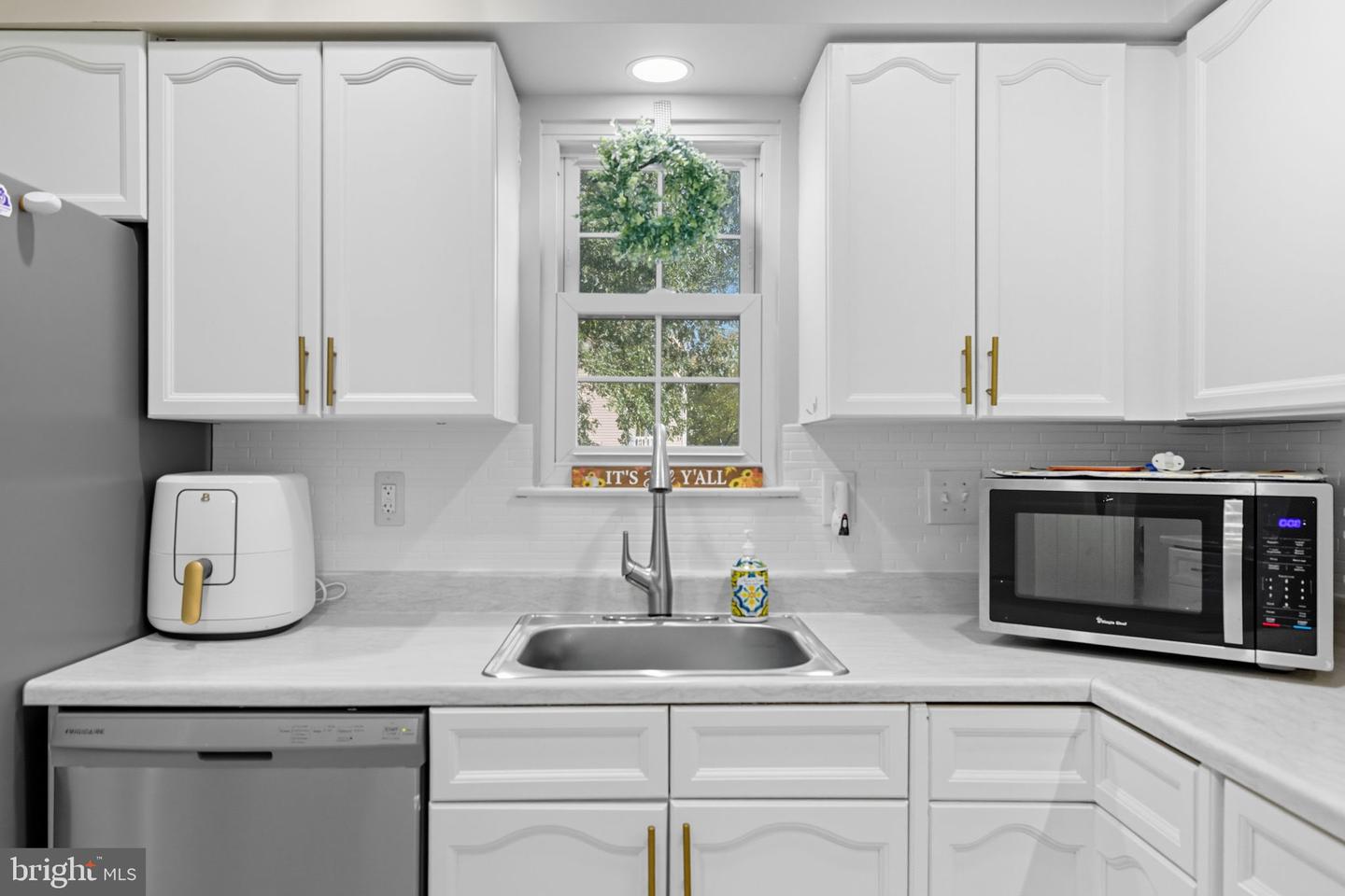 514 COVINGTON TER NE, LEESBURG, Virginia 20176, 3 Bedrooms Bedrooms, ,3 BathroomsBathrooms,Residential,For sale,514 COVINGTON TER NE,VALO2108870 MLS # VALO2108870