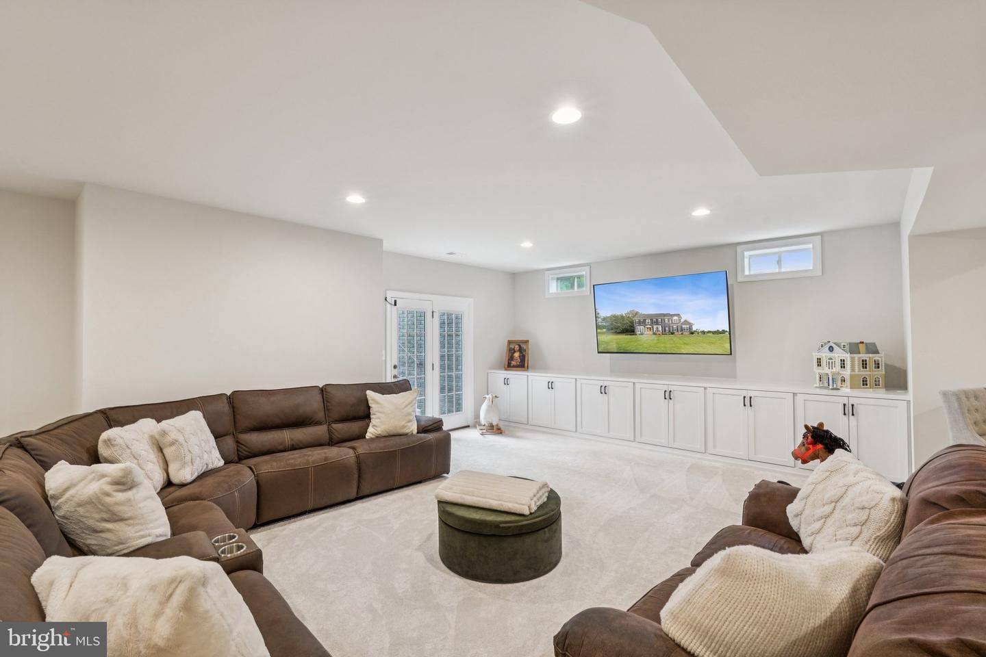 35490 SUNNY RIDGE RD, ROUND HILL, Virginia 20141, 5 Bedrooms Bedrooms, 22 Rooms Rooms,5 BathroomsBathrooms,Residential,For sale,35490 SUNNY RIDGE RD,VALO2108926 MLS # VALO2108926