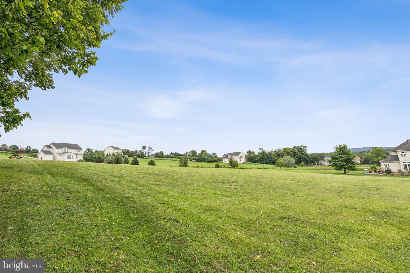 35490 SUNNY RIDGE RD, ROUND HILL, Virginia 20141, 5 Bedrooms Bedrooms, 22 Rooms Rooms,5 BathroomsBathrooms,Residential,For sale,35490 SUNNY RIDGE RD,VALO2108926 MLS # VALO2108926