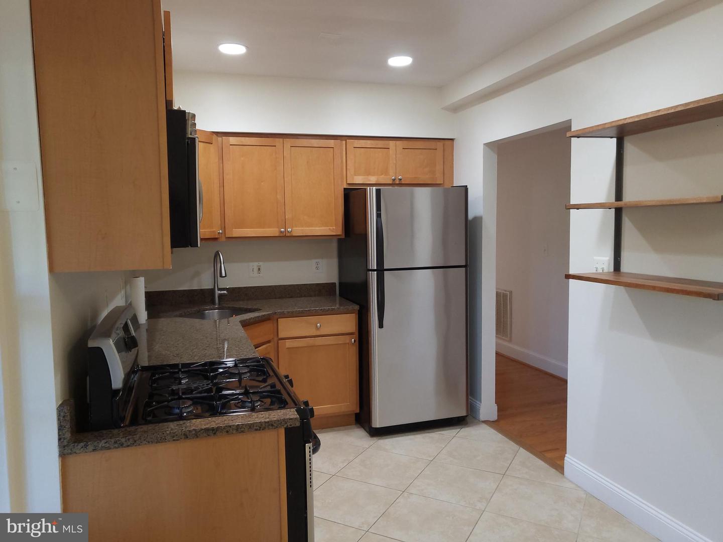 400 COMMONWEALTH AVE #307, ALEXANDRIA, Virginia 22301, 2 Bedrooms Bedrooms, ,1 BathroomBathrooms,Residential,For sale,400 COMMONWEALTH AVE #307,VAAX2050832 MLS # VAAX2050832