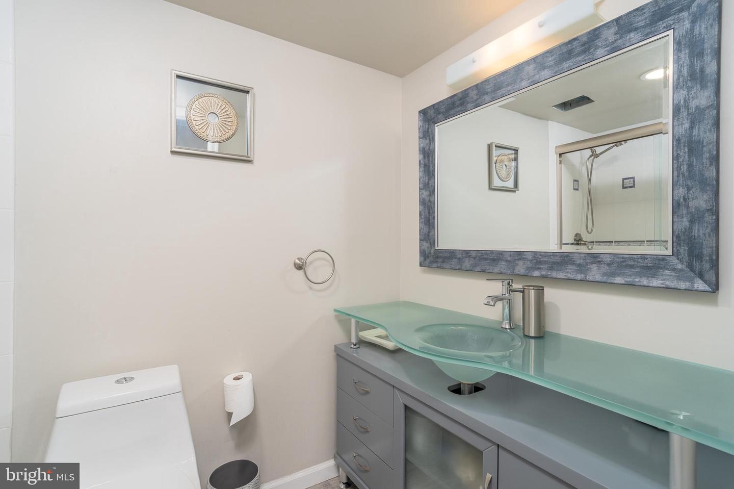 8370 GREENSBORO DR #916, MCLEAN, Virginia 22102, 1 Bedroom Bedrooms, ,1 BathroomBathrooms,Residential,For sale,8370 GREENSBORO DR #916,VAFX2274392 MLS # VAFX2274392