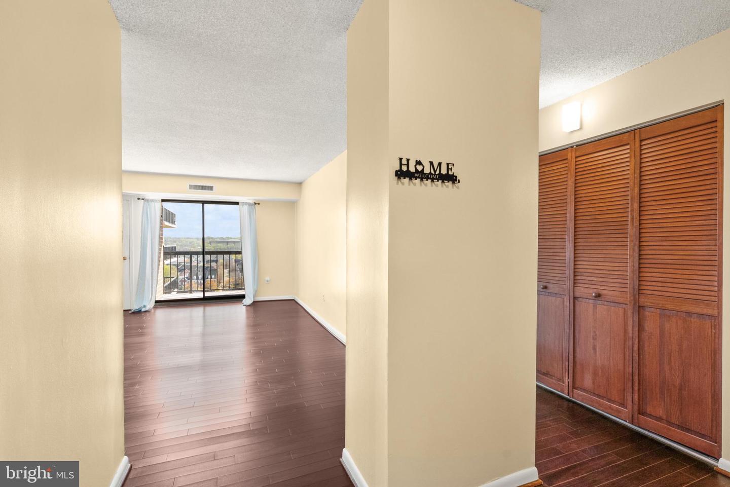 200 N PICKETT ST N #1515, ALEXANDRIA, Virginia 22304, 1 Bedroom Bedrooms, 6 Rooms Rooms,1 BathroomBathrooms,Residential,For sale,200 N PICKETT ST N #1515,VAAX2050842 MLS # VAAX2050842