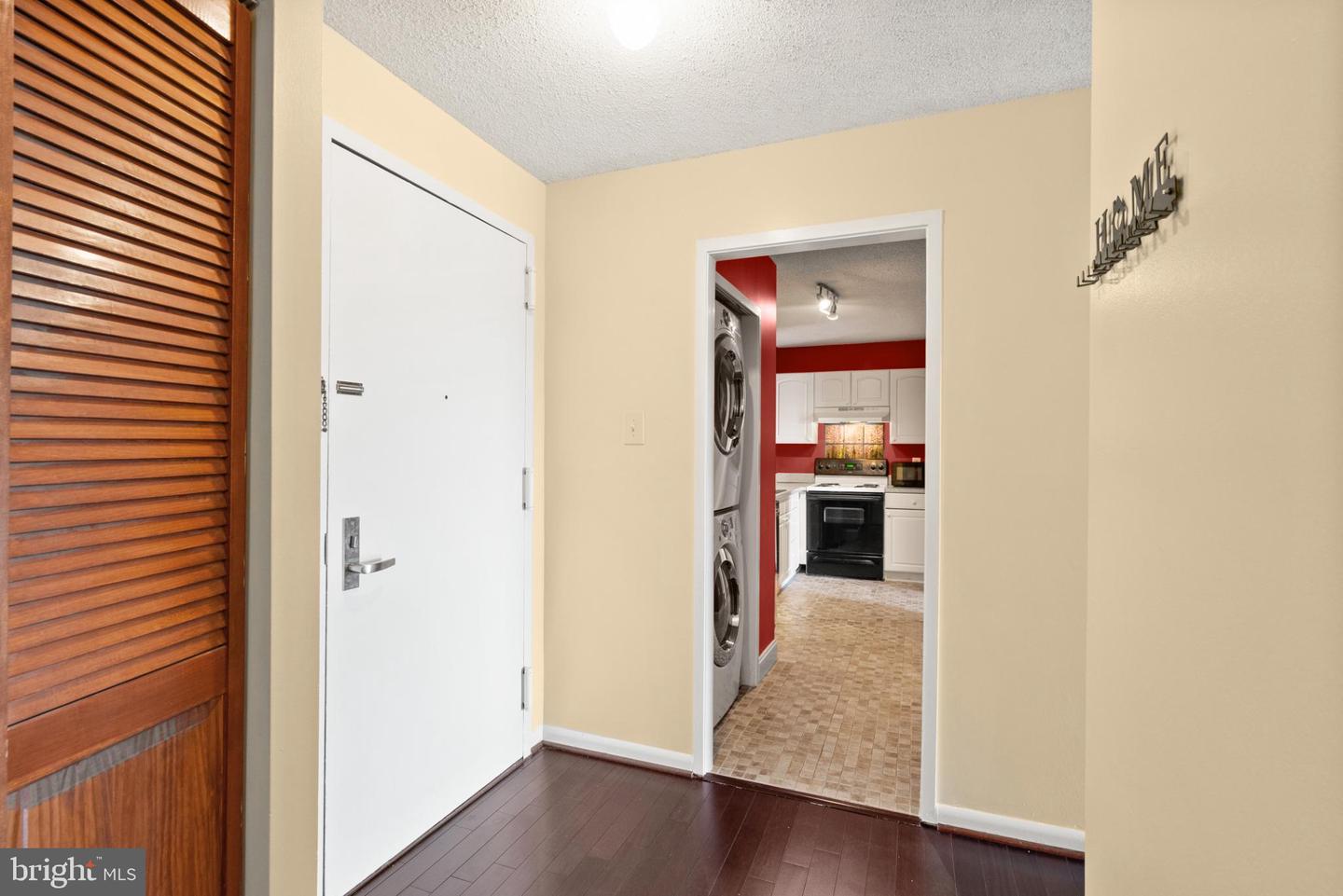 200 N PICKETT ST N #1515, ALEXANDRIA, Virginia 22304, 1 Bedroom Bedrooms, 6 Rooms Rooms,1 BathroomBathrooms,Residential,For sale,200 N PICKETT ST N #1515,VAAX2050842 MLS # VAAX2050842