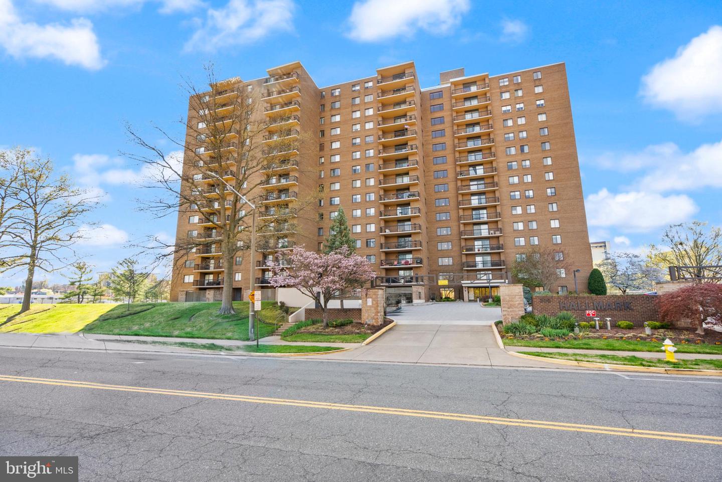 200 N PICKETT ST N #1515, ALEXANDRIA, Virginia 22304, 1 Bedroom Bedrooms, 6 Rooms Rooms,1 BathroomBathrooms,Residential,For sale,200 N PICKETT ST N #1515,VAAX2050842 MLS # VAAX2050842